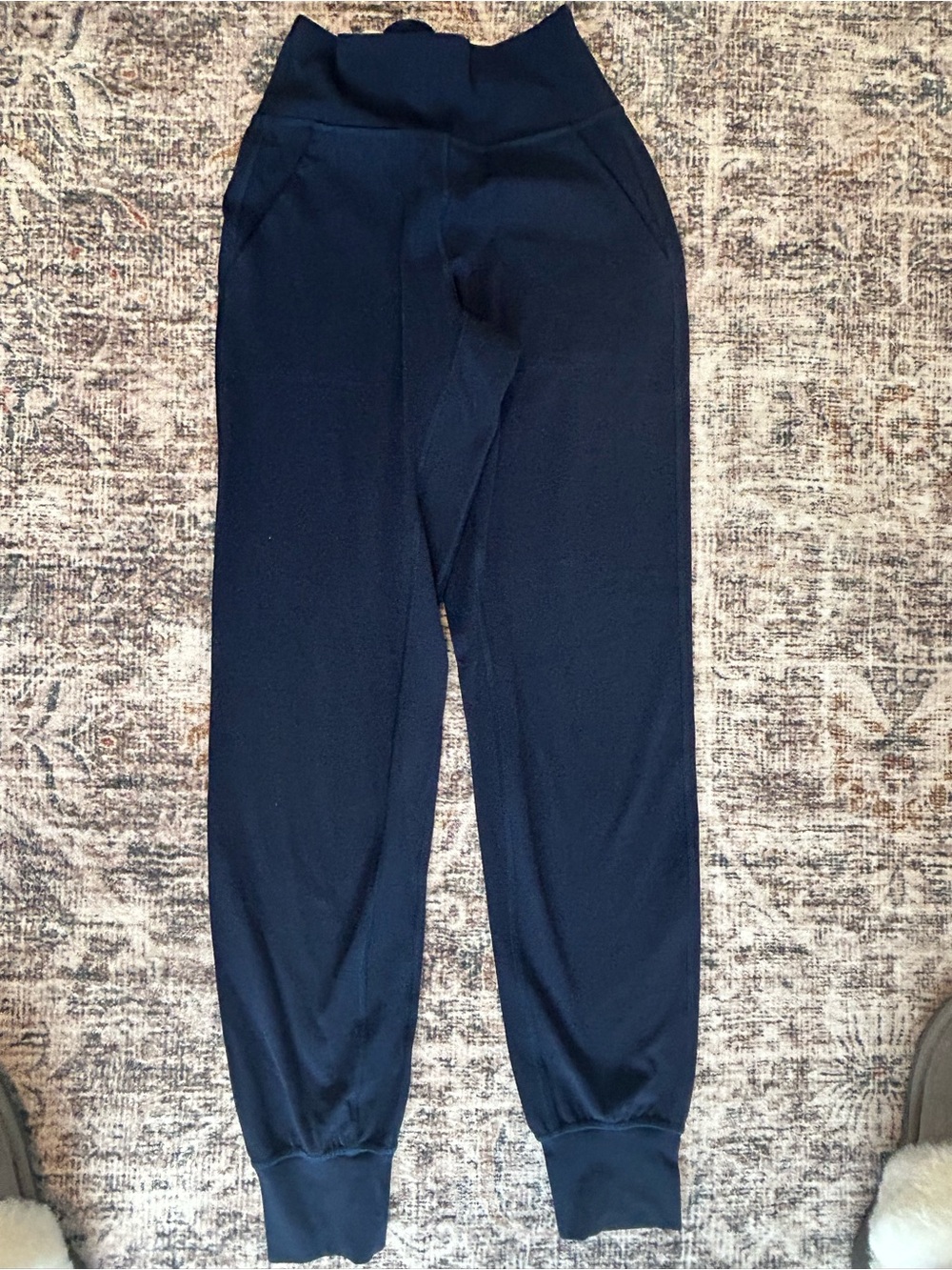 lululemon athletica Navy High-Rise align Jogger Pants size 2 - Picture 2 of 2